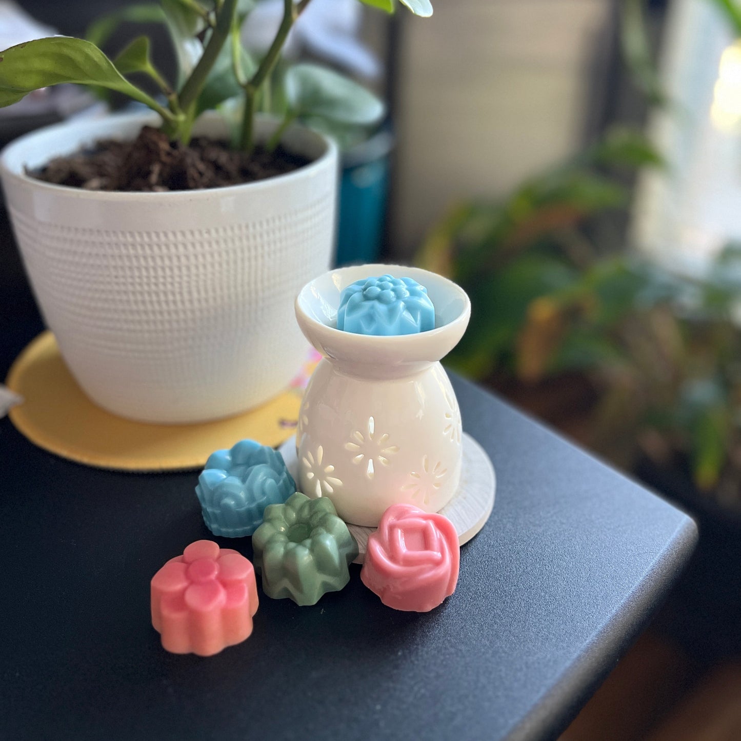 ๐ธ Ceramic Floral Wax Warmer