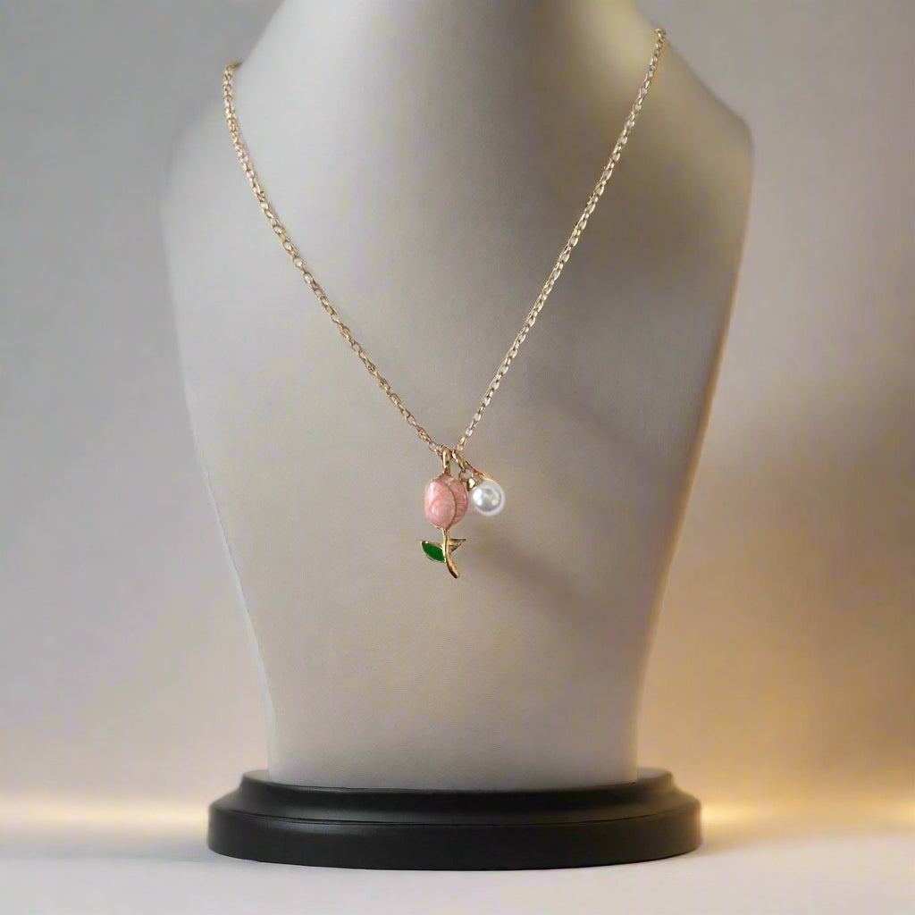 π·β¨ Blushing Tulip Necklace
