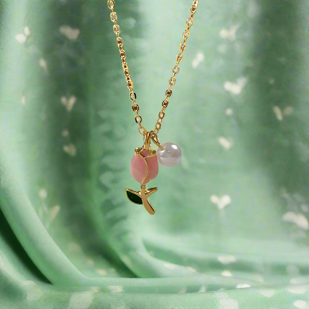 π·β¨ Blushing Tulip Necklace