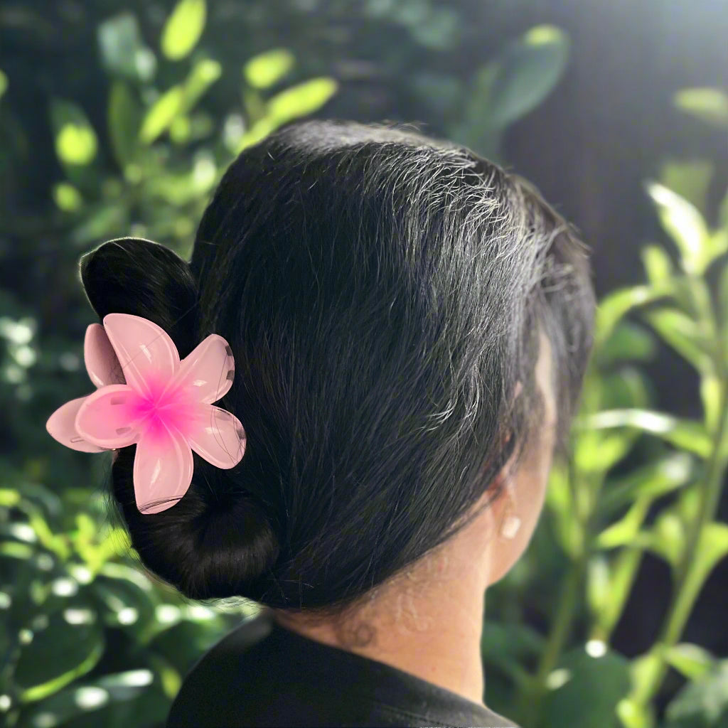 🌸✨ Blossom Hair Clip