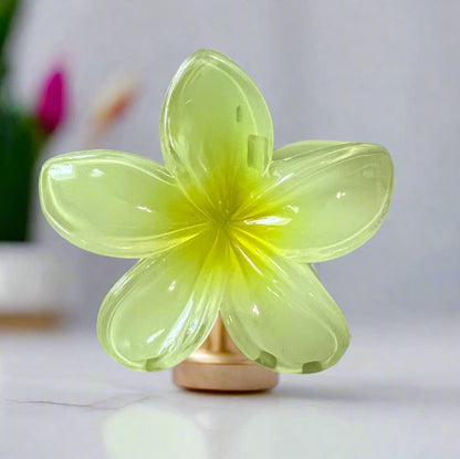 🌸✨ Blossom Hair Clip