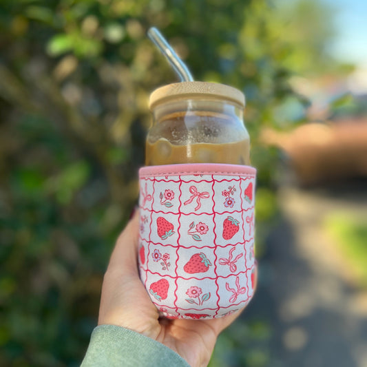 🍓 Berry Cozy Sleeve