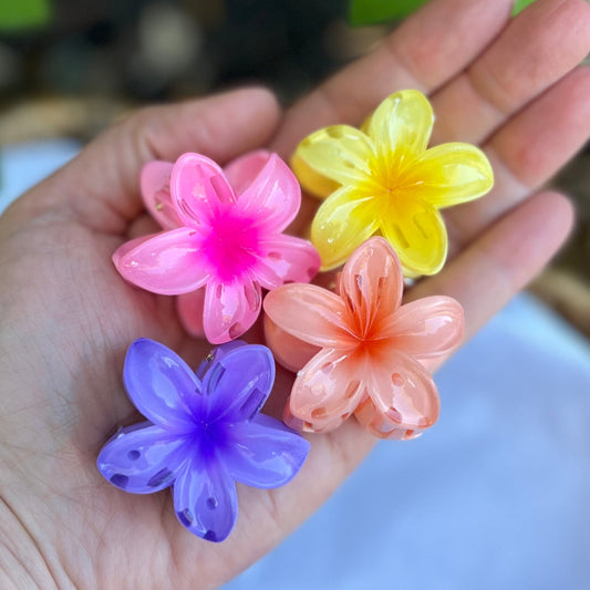 🌸 4pcs Blossom Charm Mini Hair Clips