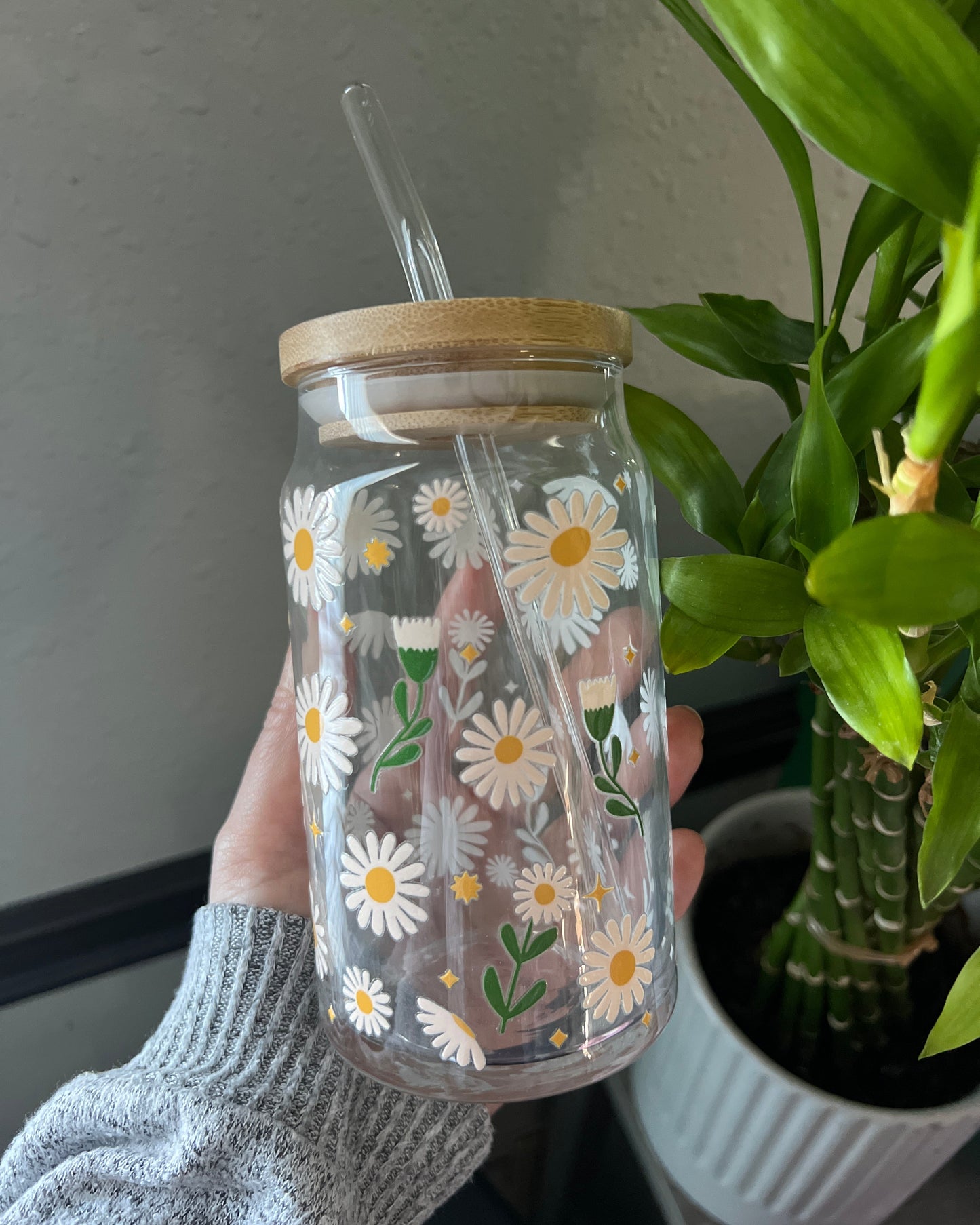 🌼✨ Daisy Breeze Glass Cup