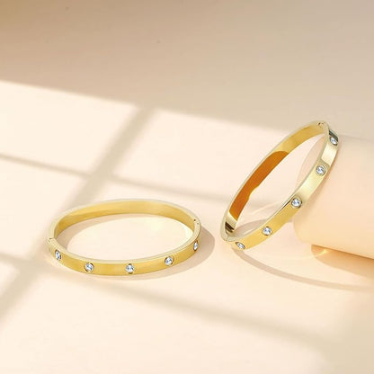 ✨ Amelie Gold Bangle ✨