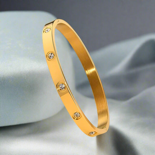 ✨ Amelie Gold Bangle ✨